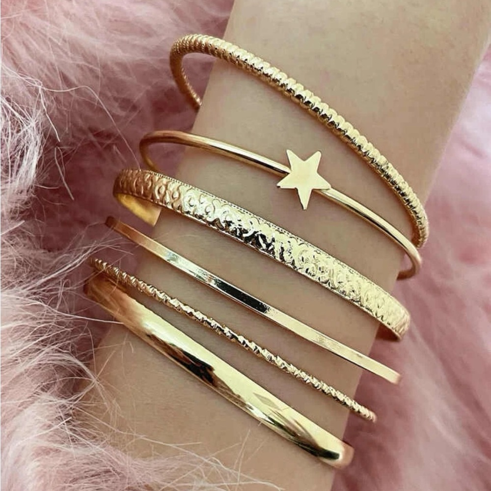 Gold Bracelet Set